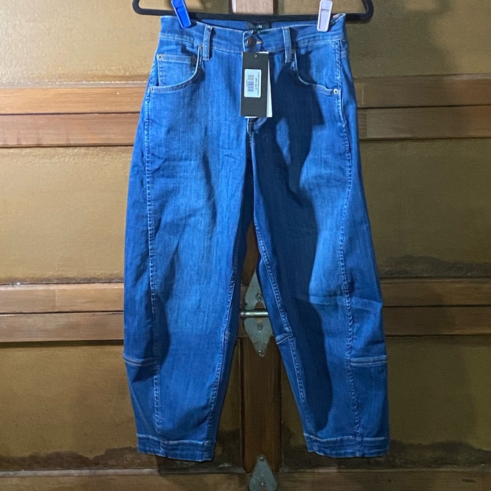 Ruti Women’s Barrel Leg Jeans